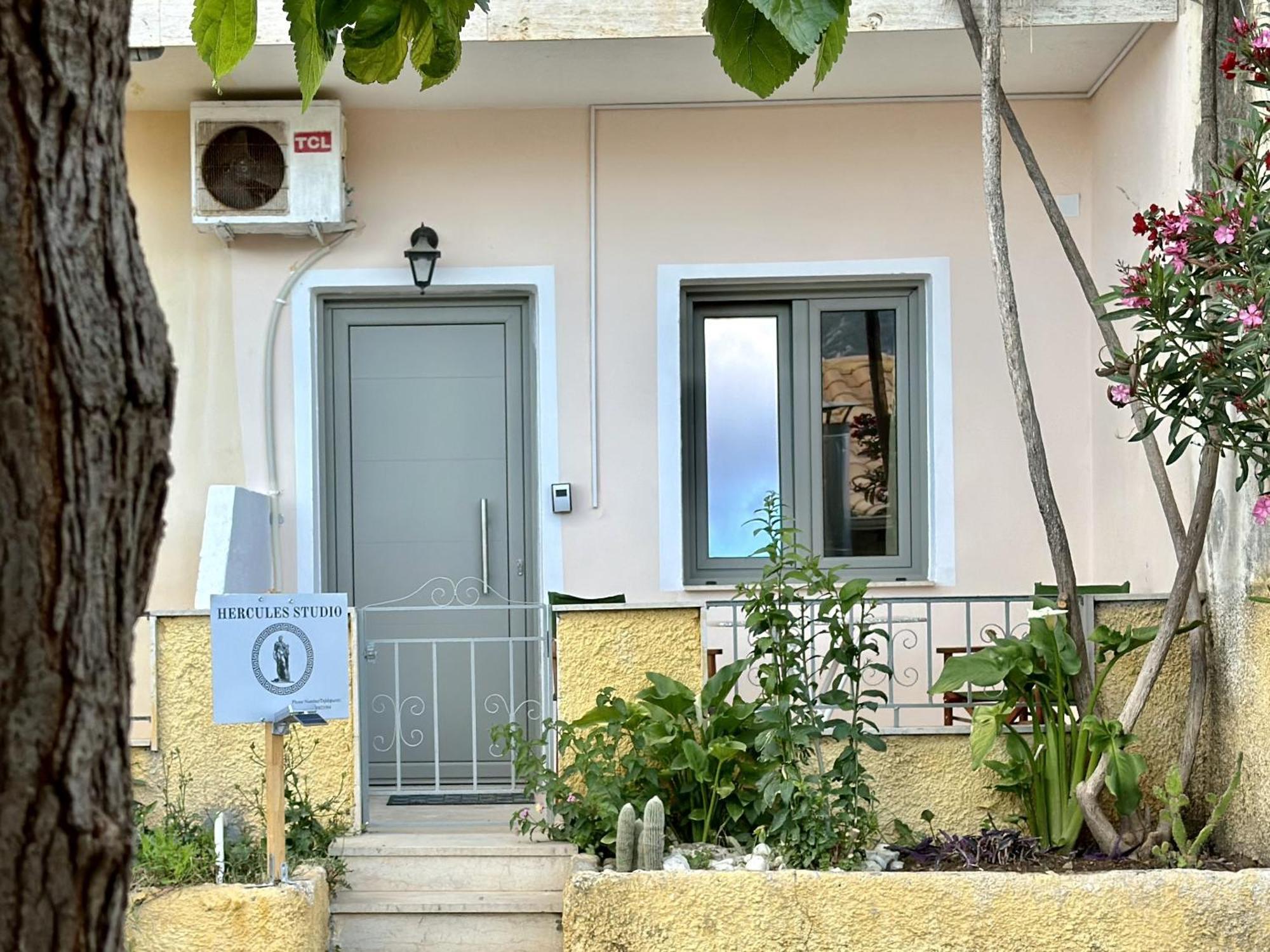 Hercules Studio Vasiliki  Bagian luar foto